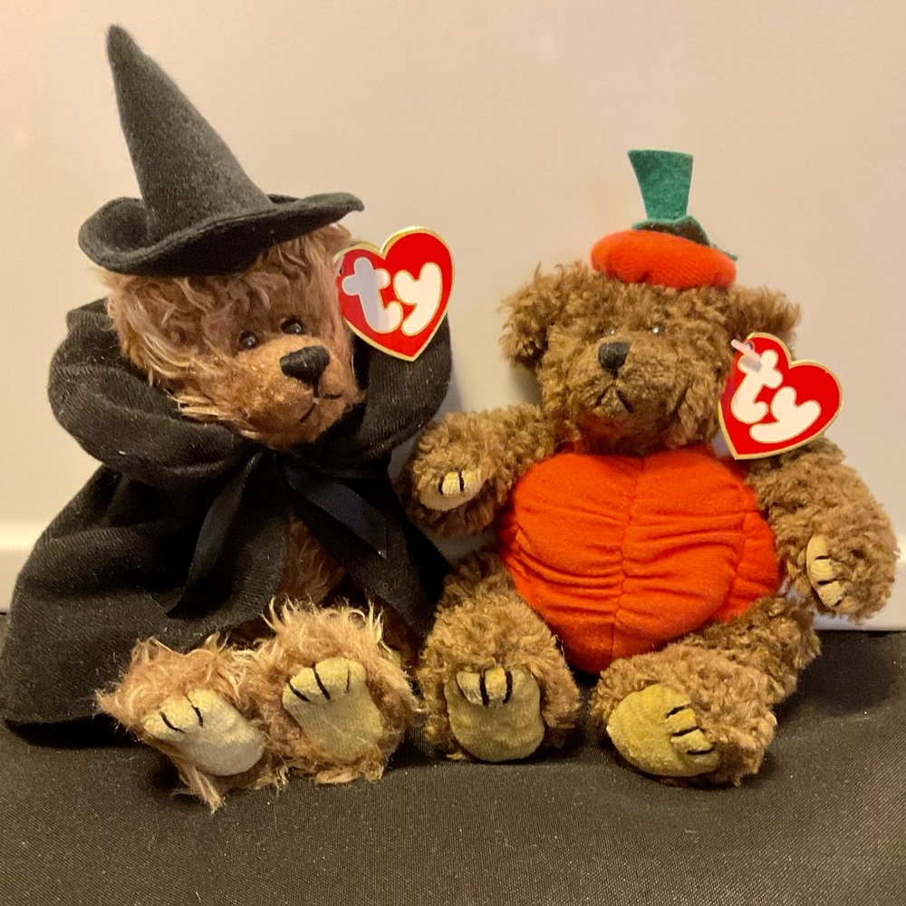 Cute Esmeralda teddy bear witch 🧙 & Peter pumpkin 🎃 Halloween TY Attic Treasures